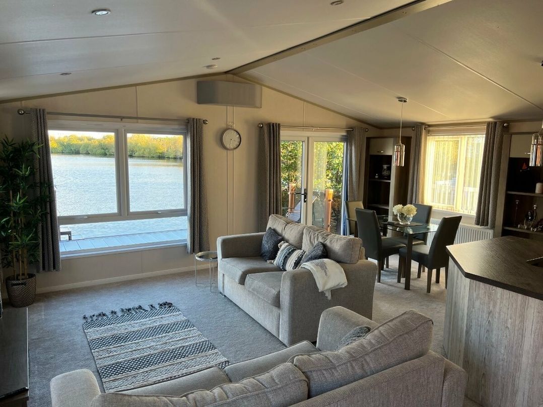 Tattershall Lakes Country Park - Holiday Accommodation 17857