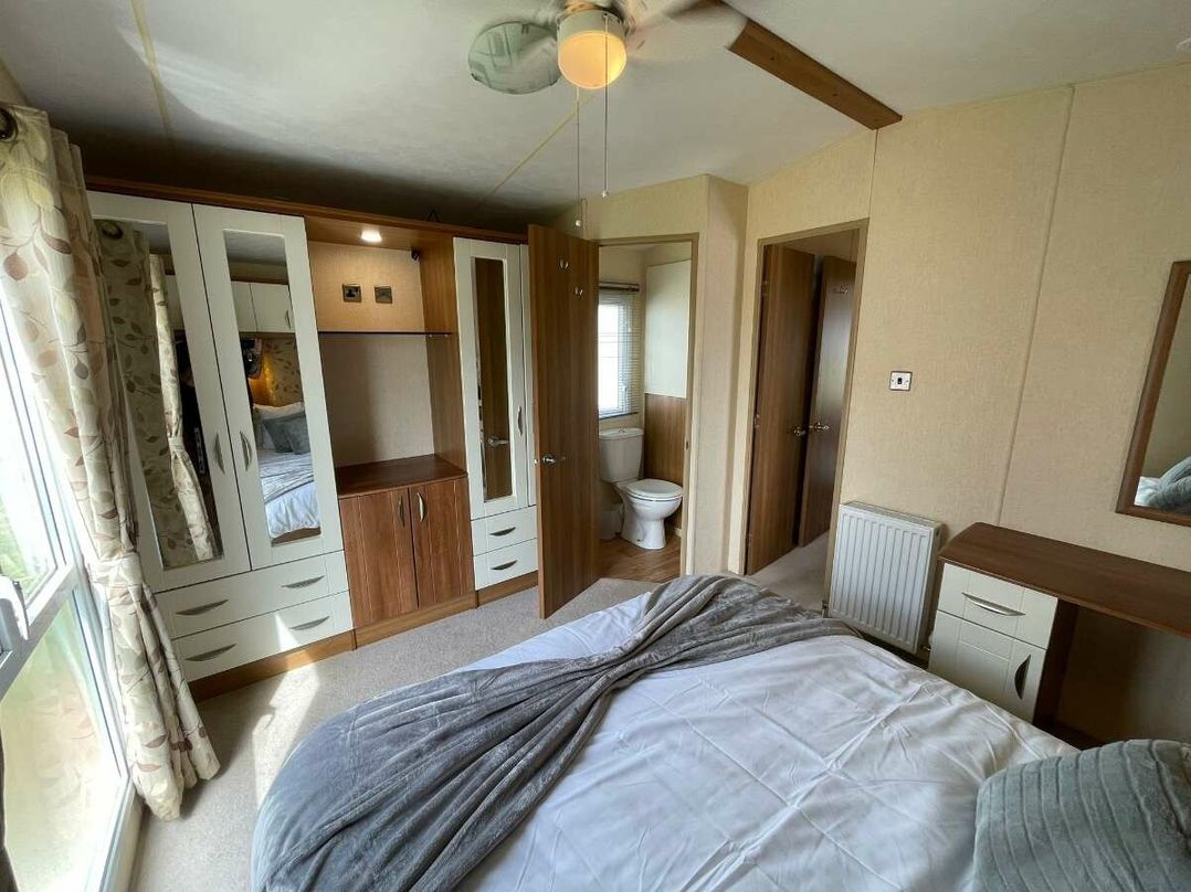 Golden Palm Resort - Holiday Accommodation 17871