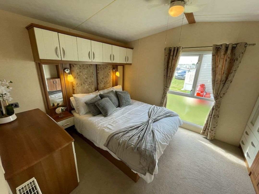 Golden Palm Resort - Holiday Accommodation 17871