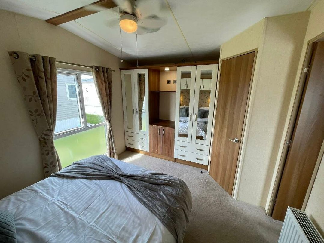 Golden Palm Resort - Holiday Accommodation 17871