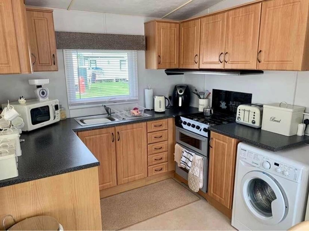 Golden Palm Resort - Holiday Accommodation 17874