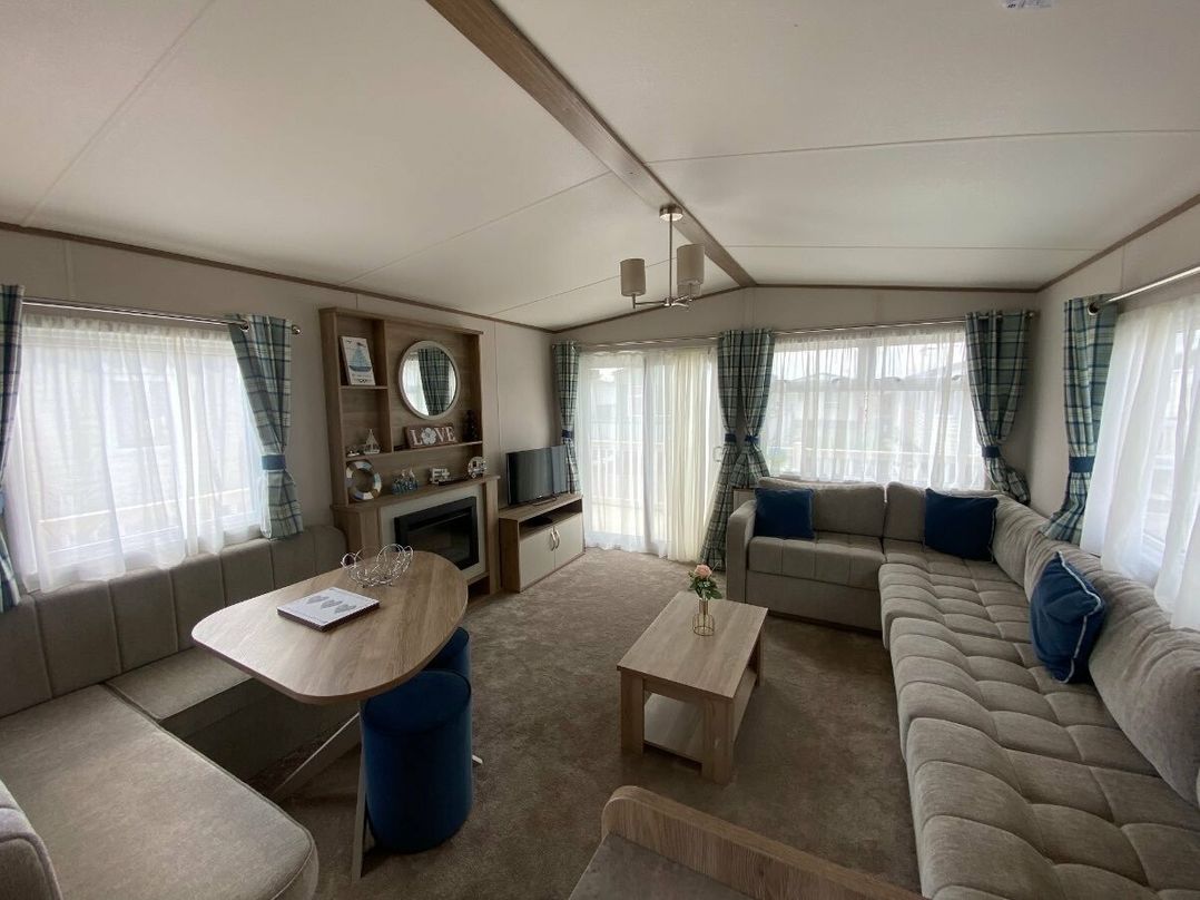 Golden Palm Resort - Holiday Accommodation 17880