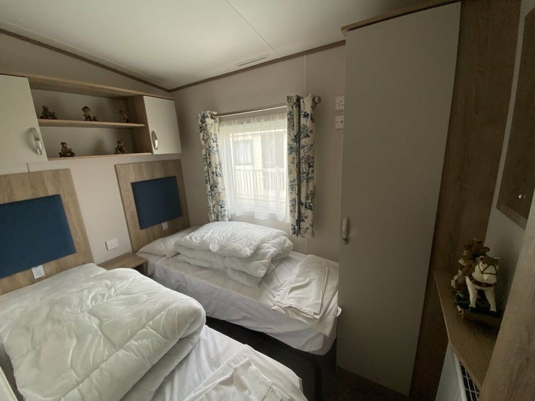 Golden Palm Resort - Holiday Accommodation 17880