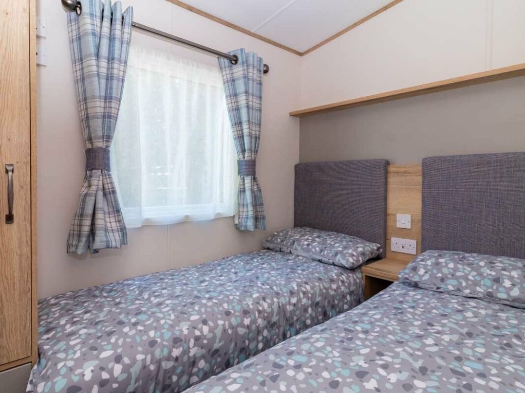 Cornish Coast Caravan Park - Holiday Accommodation 18075