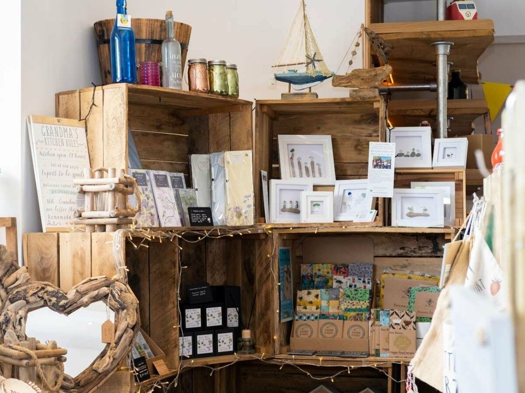 Cornish Coast Caravan Park - Holiday Accommodation 18075