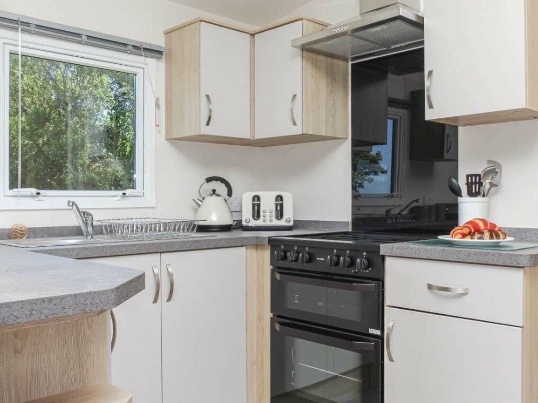 Cornish Coast Caravan Park - Holiday Accommodation 18087