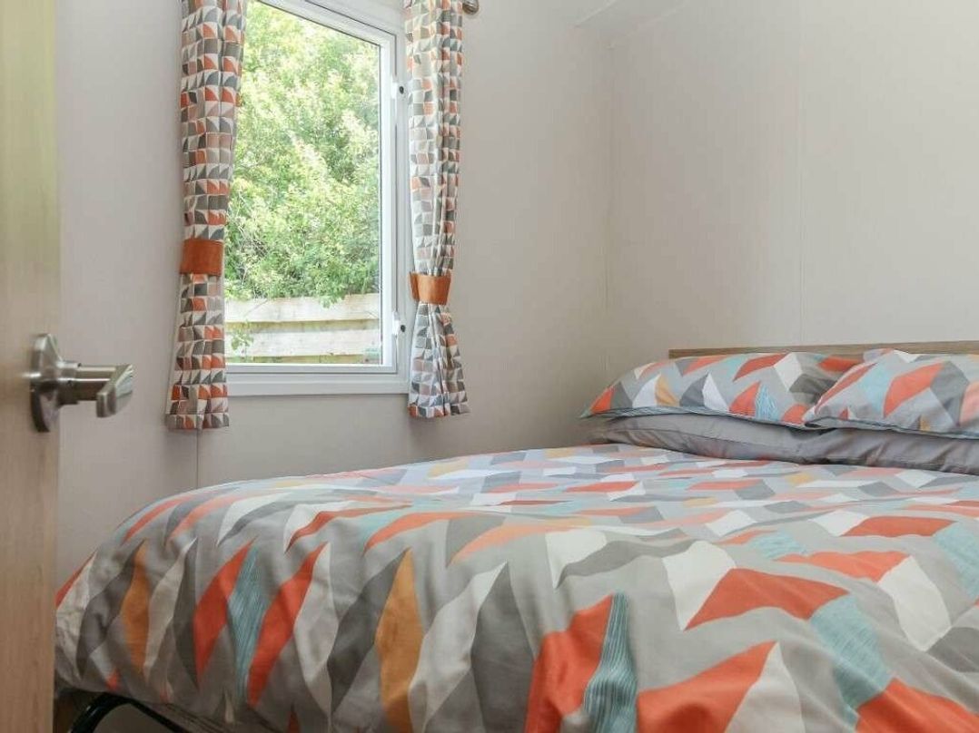 Cornish Coast Caravan Park - Holiday Accommodation 18087