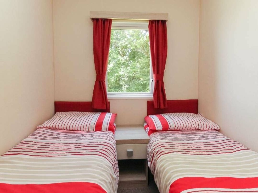 Cornish Coast Caravan Park - Holiday Accommodation 18088