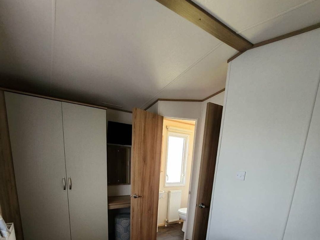 Devon Cliffs Holiday Park - Holiday Accommodation 18102