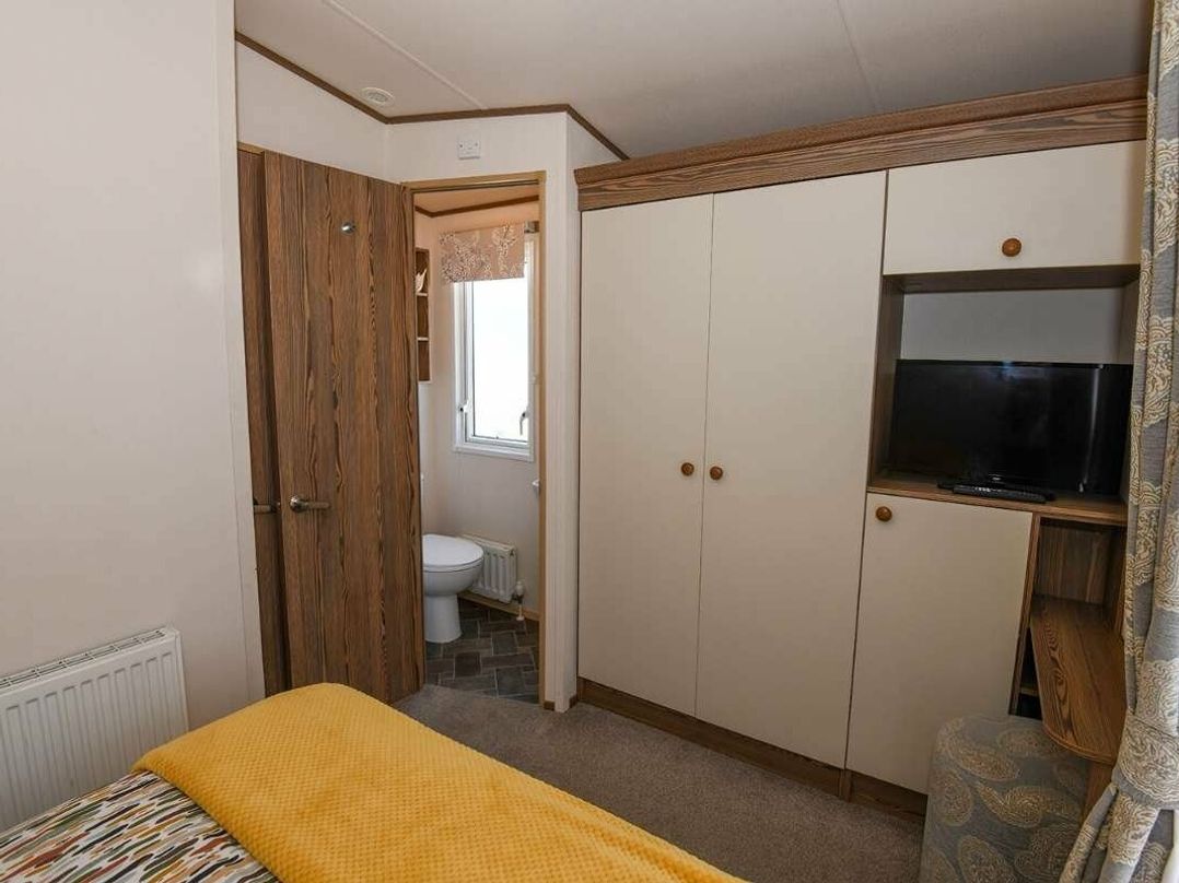 Tattershall Lakes Country Park - Holiday Accommodation 18151