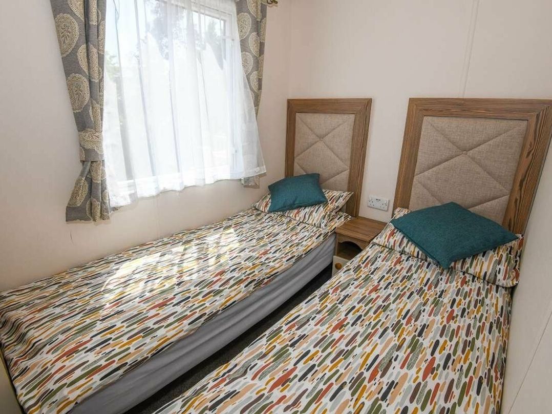 Tattershall Lakes Country Park - Holiday Accommodation 18151