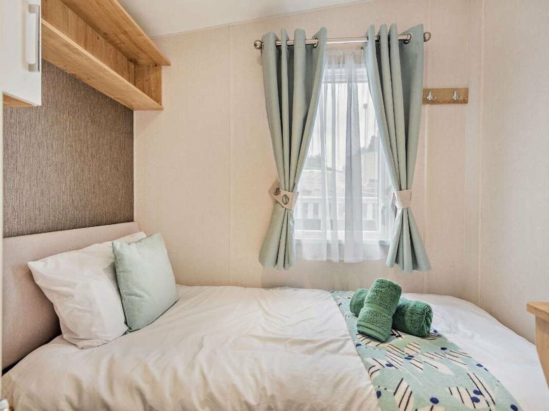 Shorefield Country Park - Holiday Accommodation 18176