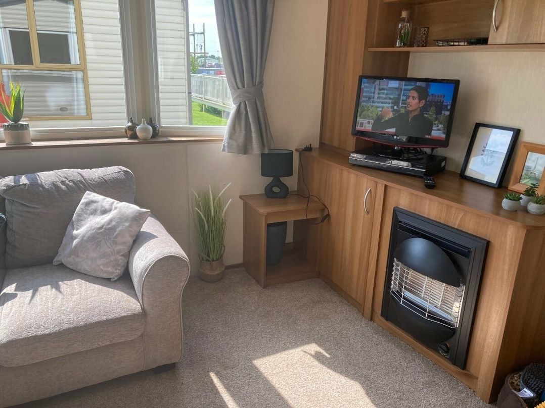 Cayton Bay Caravan Park - Holiday Accommodation 18183