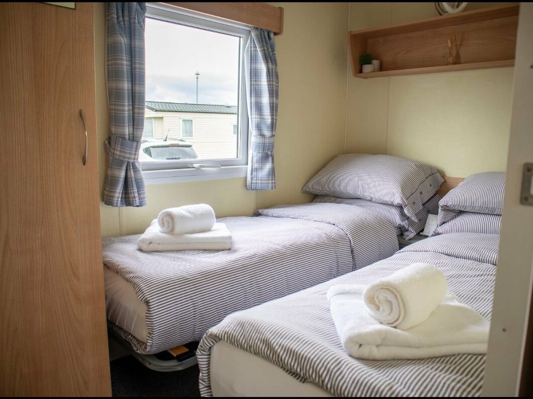 Trecco Bay - Holiday Accommodation 18191