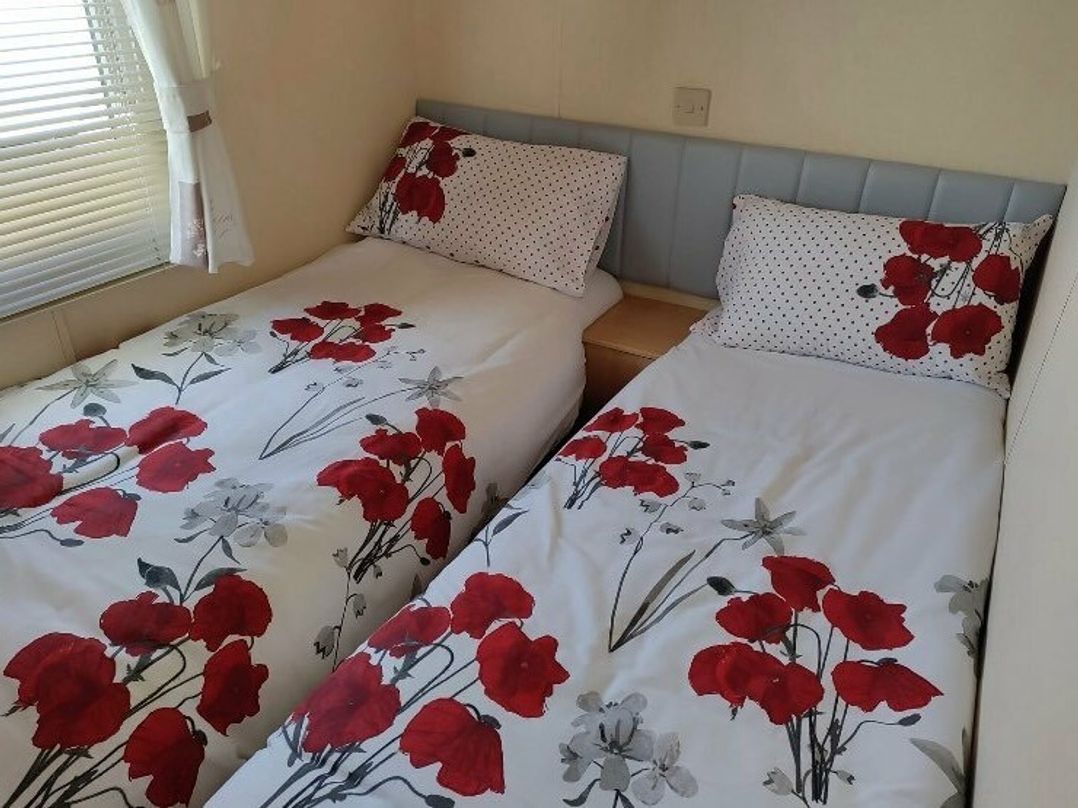 Happy Days Caravan Park - Holiday Accommodation 18243