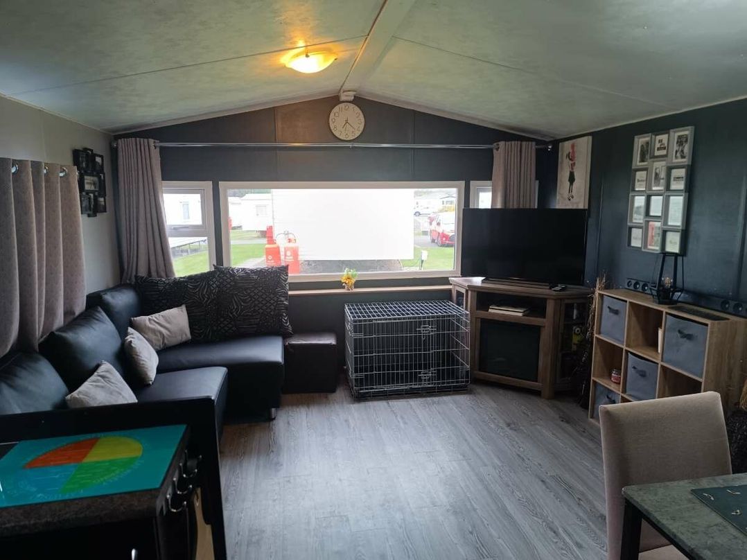 Cresswell Towers - Holiday Accommodation 18248