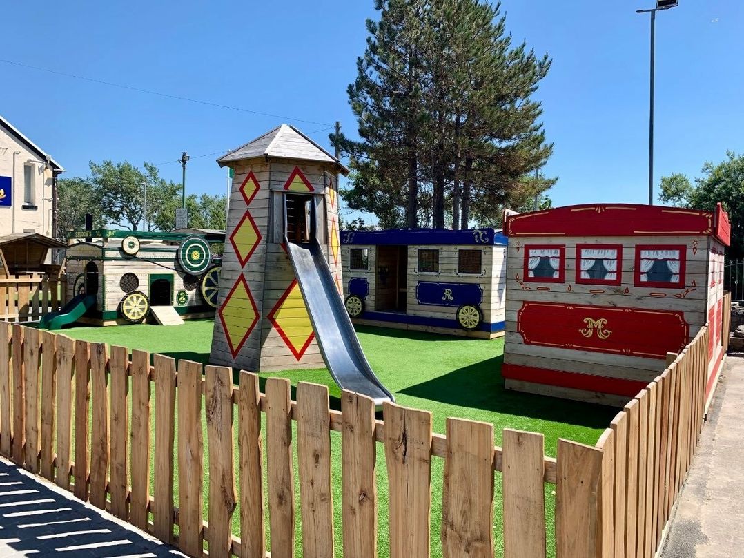 Whitehouse Leisure Park - Holiday Accommodation 18340