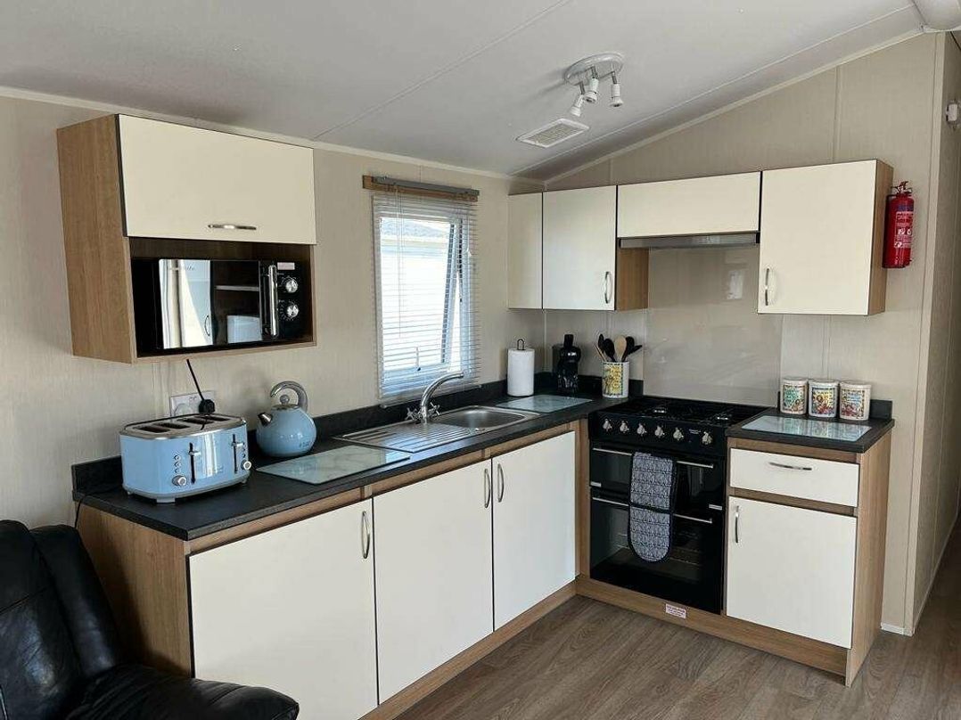 Trecco Bay - Holiday Accommodation 18402