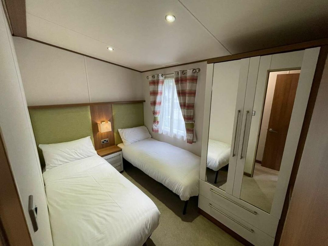 Golden Palm Resort - Holiday Accommodation 18436