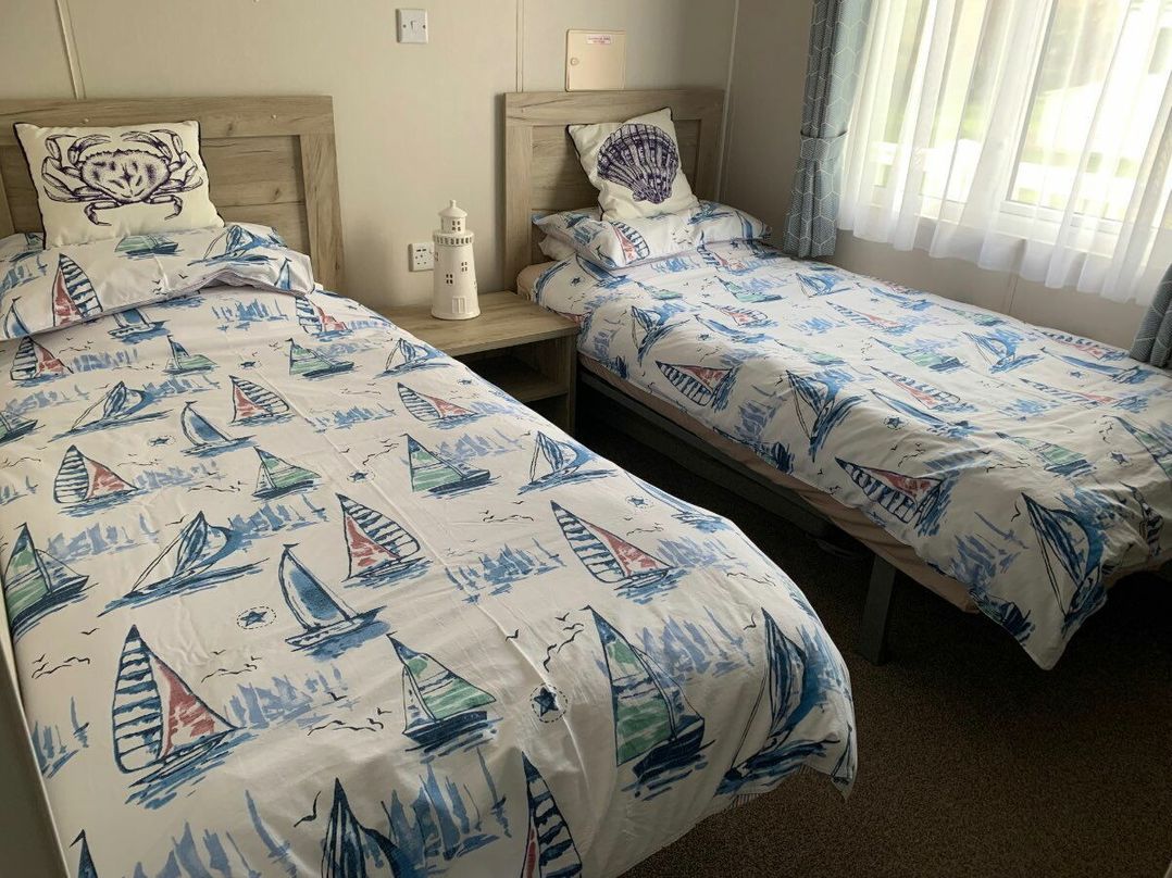 Manor Park Holiday Village - Holiday Accommodation 18468