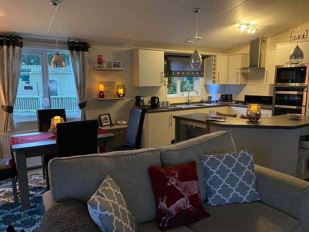 Cresswell Towers - Holiday Accommodation 18477