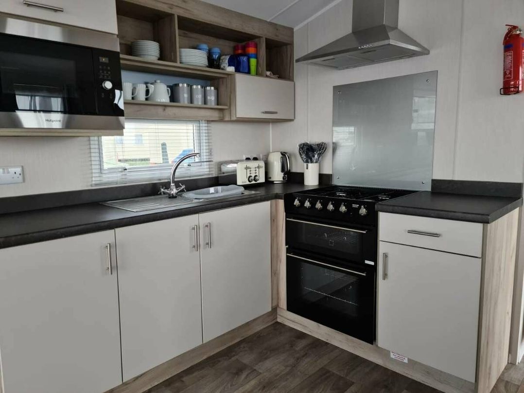 Trecco Bay - Holiday Accommodation 18508