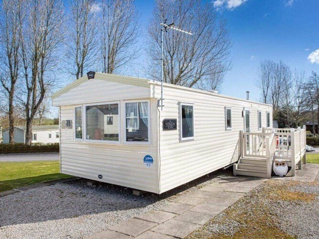 Marton Mere Holiday Village - Holiday Accommodation 18682