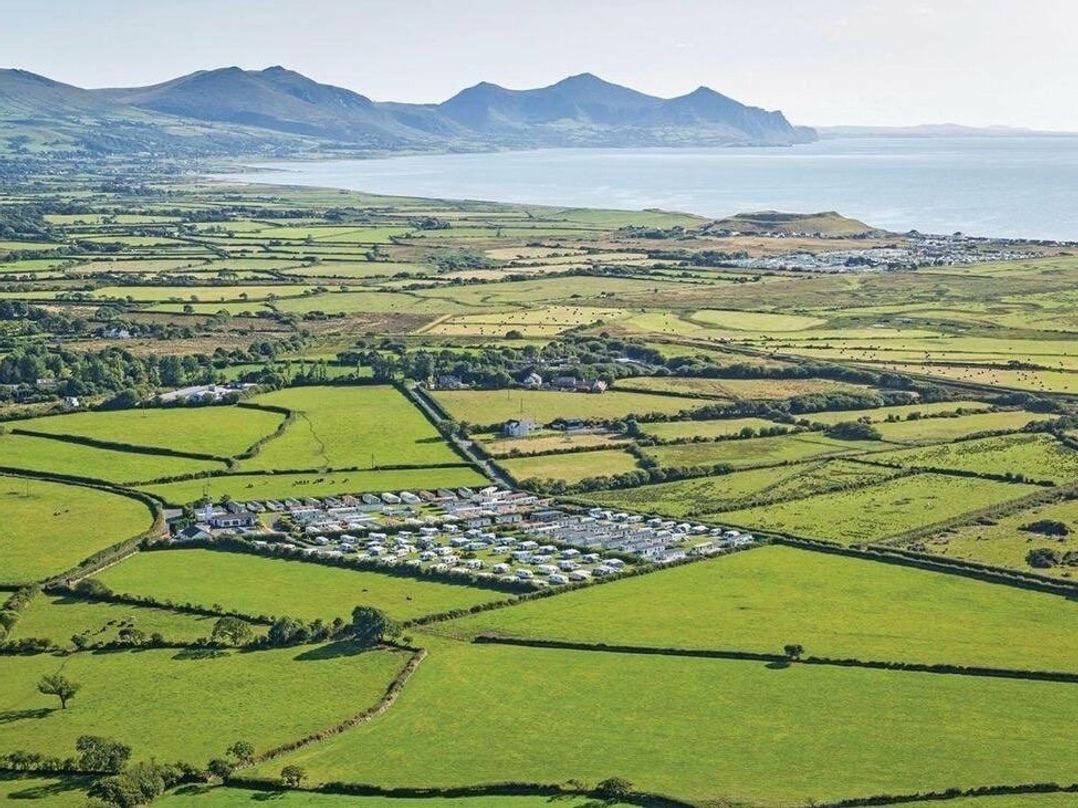 White Tower Holiday Park - Holiday Accommodation 18762