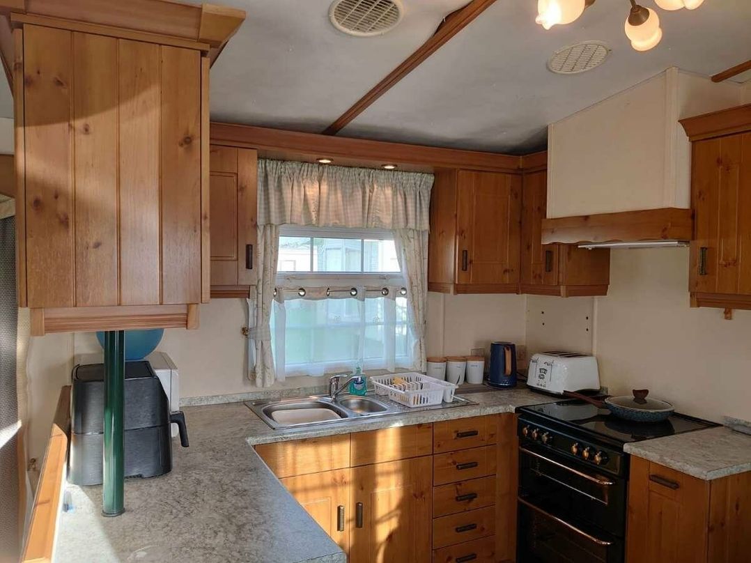 Holivans Caravan Park - Holiday Accommodation 18779