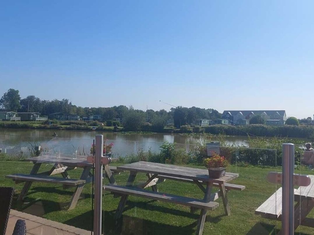 Herons Mead Caravan Park - Holiday Accommodation 18799