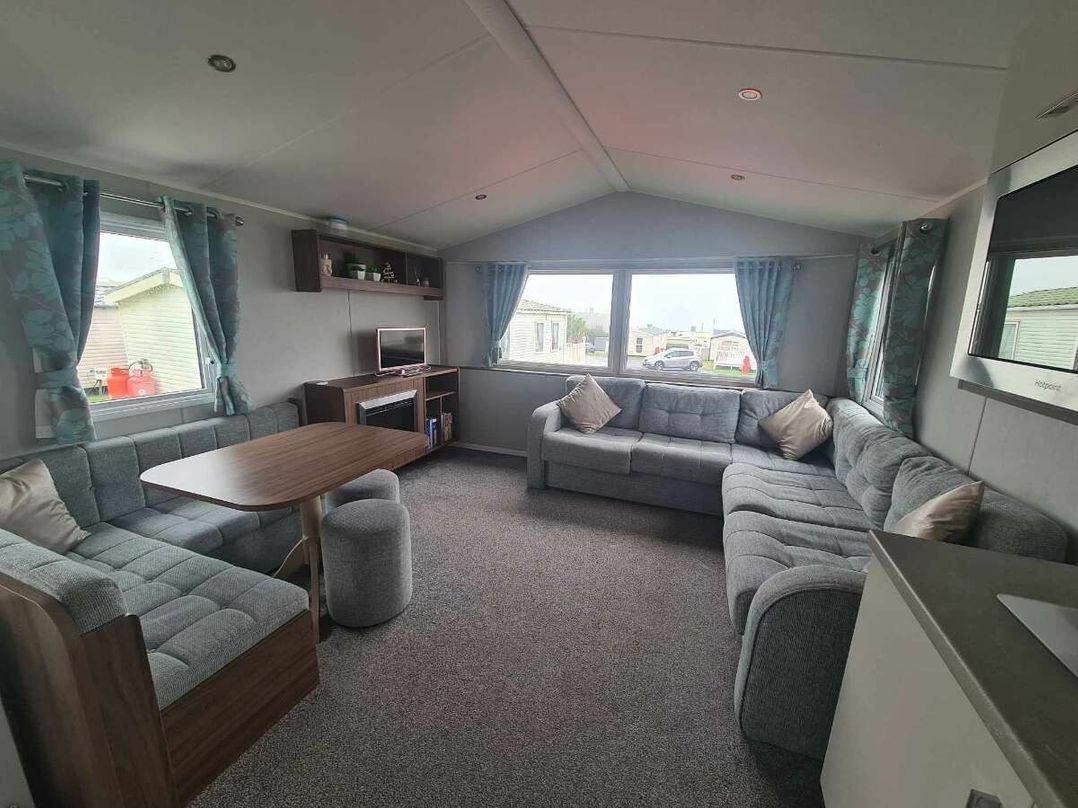 Devon Cliffs Holiday Park - Holiday Accommodation 18829