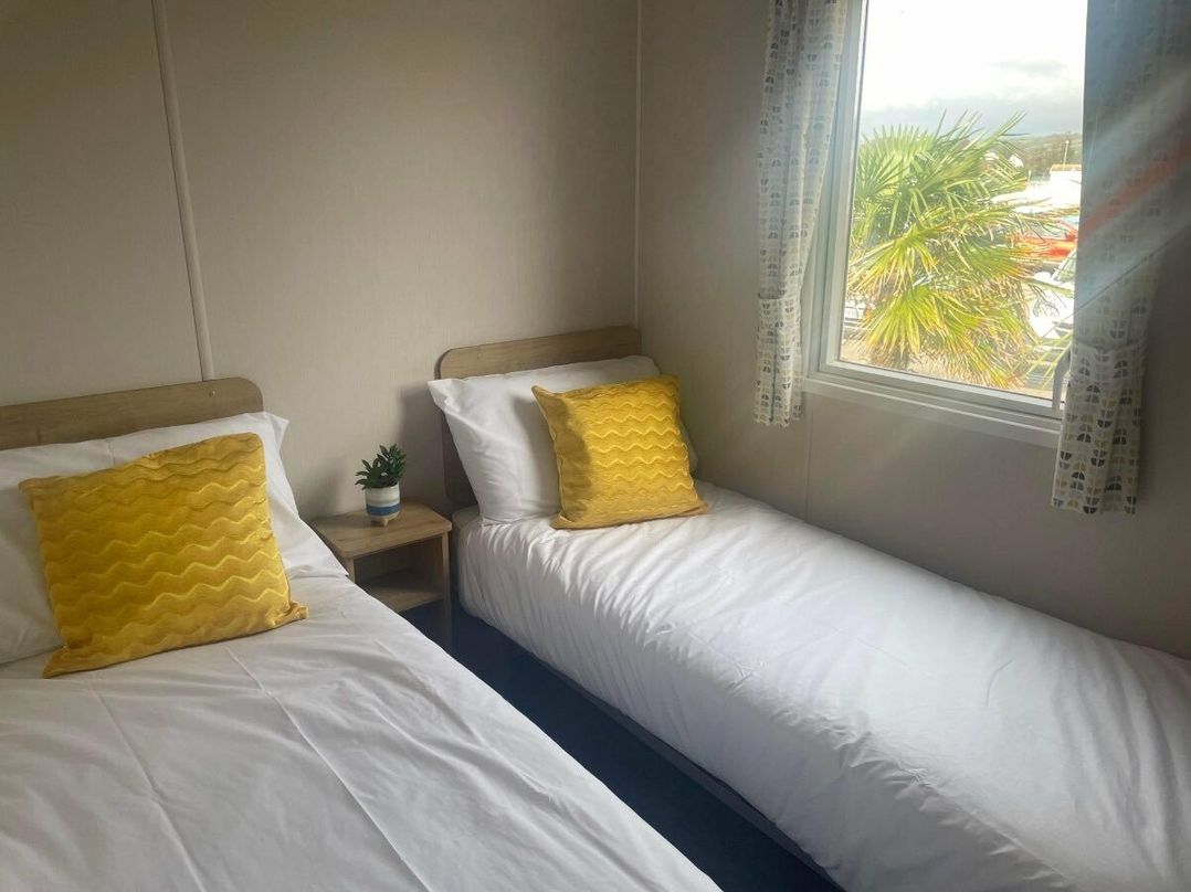 Trecco Bay - Holiday Accommodation 18861