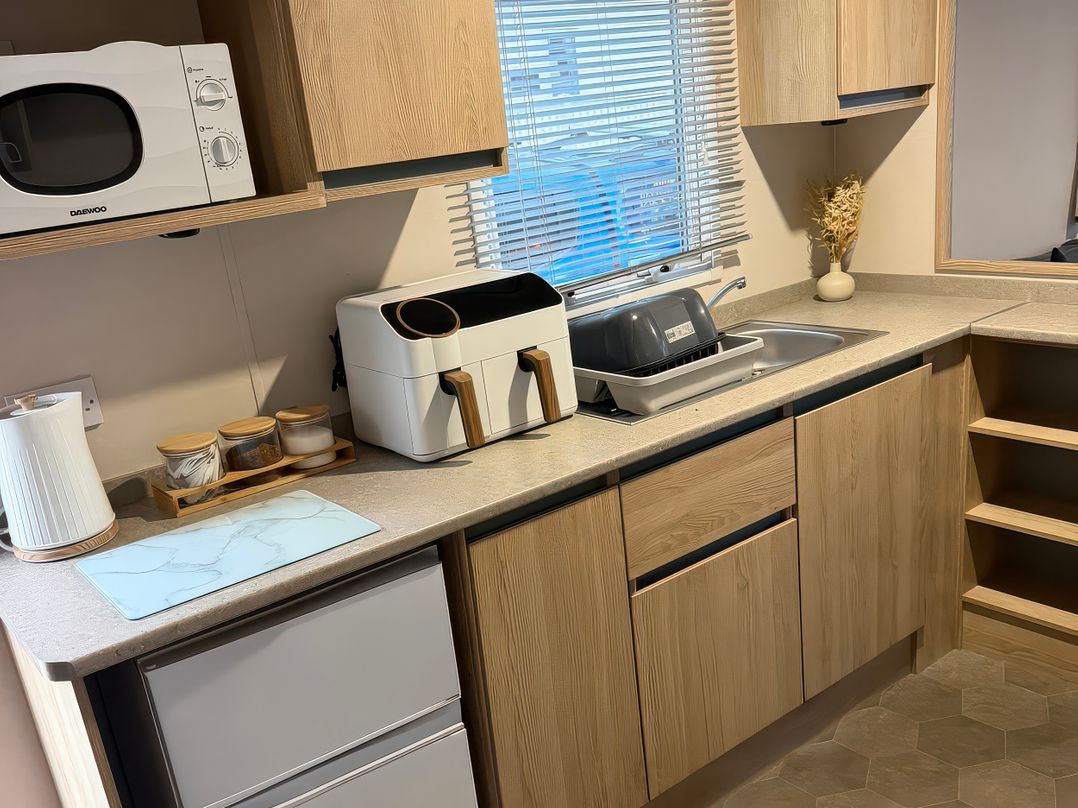 Marton Mere Holiday Village - Holiday Accommodation 18865