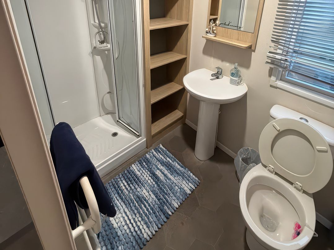 Marton Mere Holiday Village - Holiday Accommodation 18865