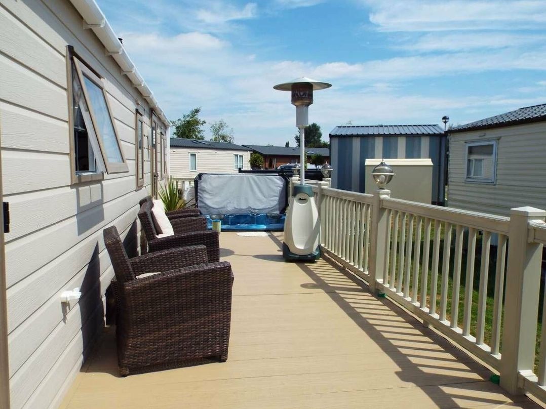 Tattershall Lakes Country Park - Holiday Accommodation 18882