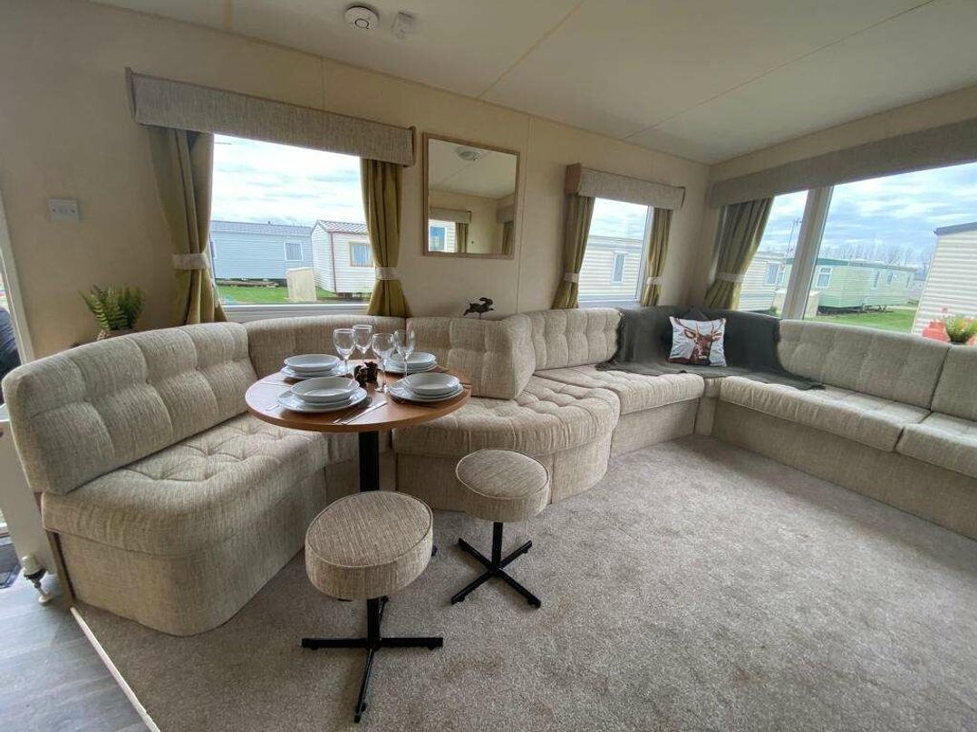 Manor Park Holiday Village - Holiday Accommodation 18900