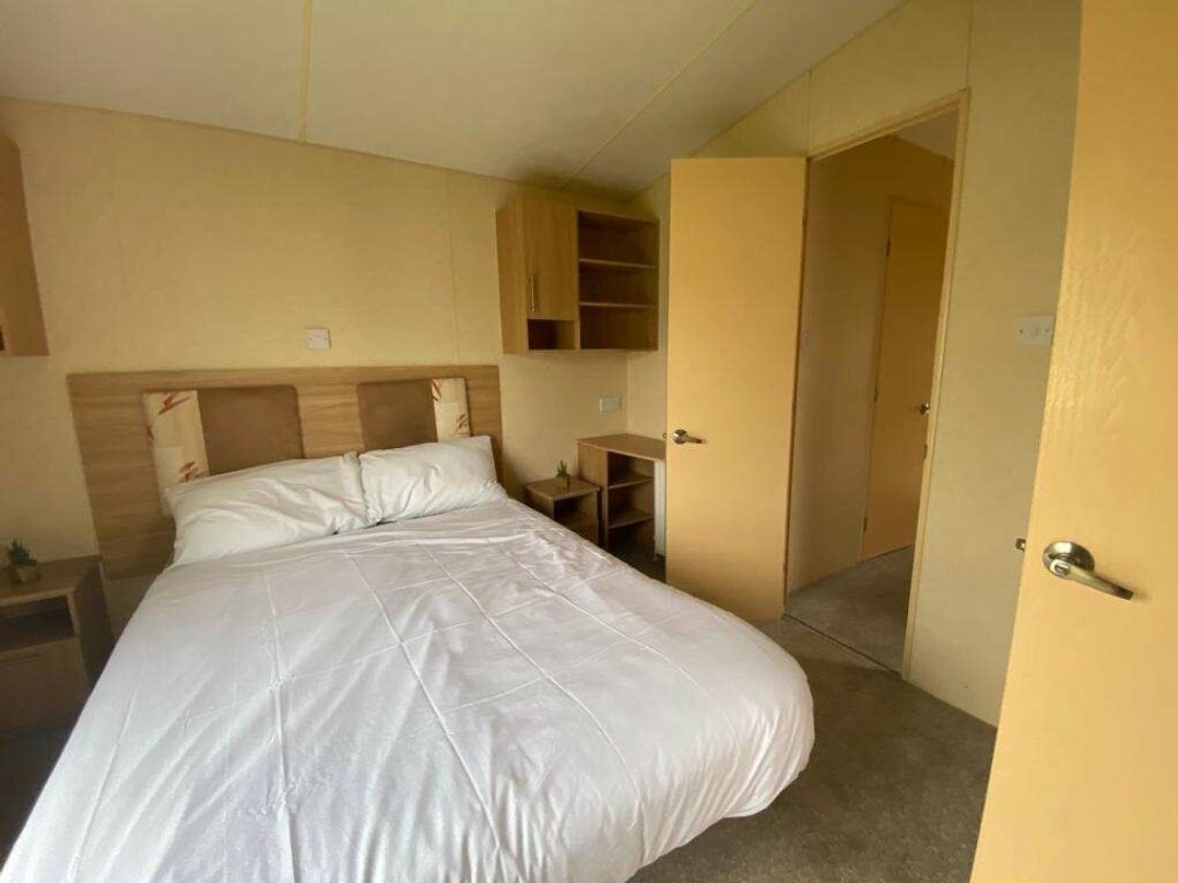 Manor Park Holiday Village - Holiday Accommodation 18900