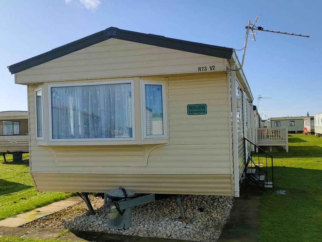 Coral Beach - Holiday Accommodation 18928