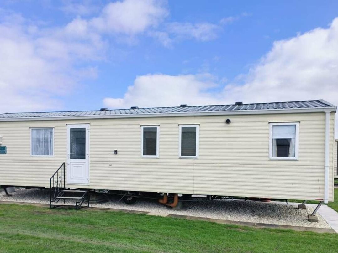 Coral Beach - Holiday Accommodation 18928