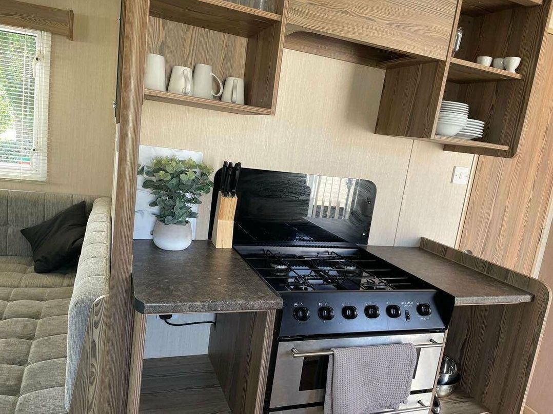 Marton Mere Holiday Village - Holiday Accommodation 19142