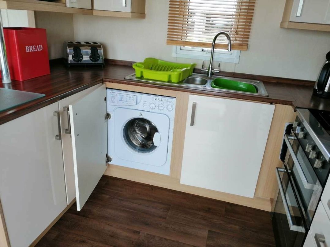 Devon Cliffs Holiday Park - Holiday Accommodation 1915