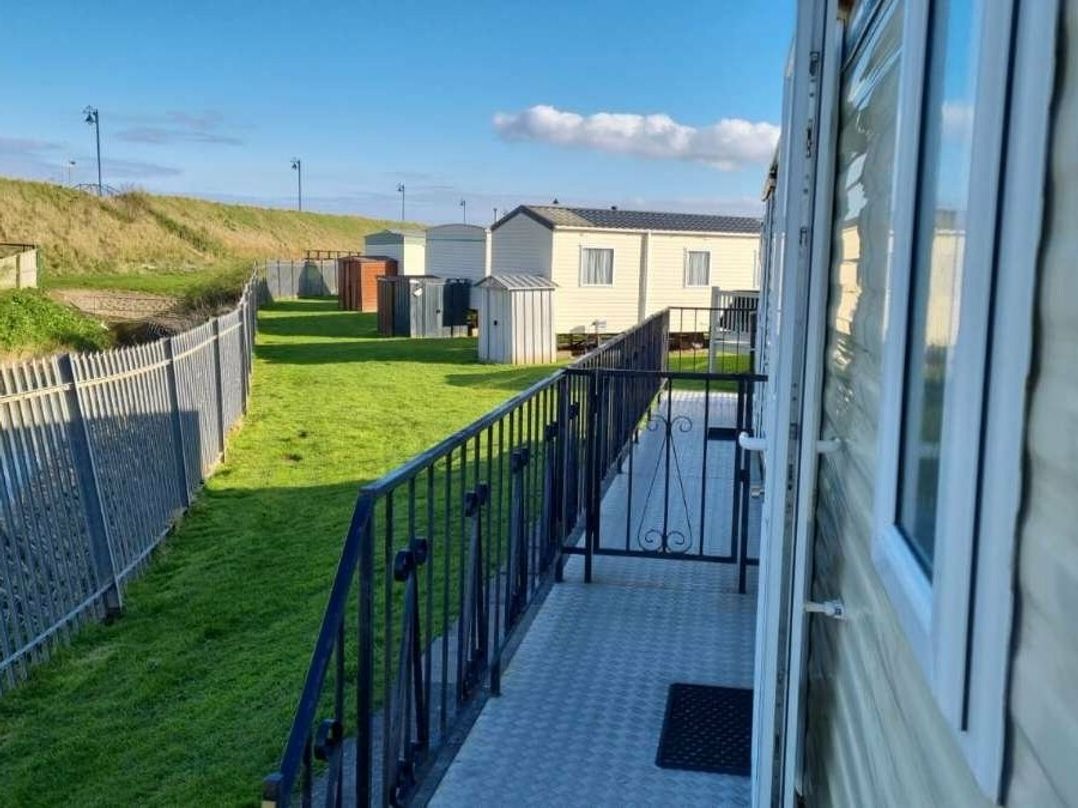 Happy Days Seaside Holiday Park - Holiday Accommodation 19183