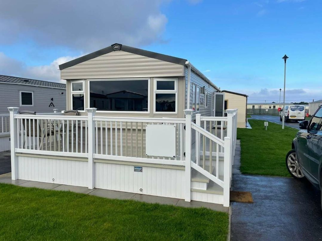 Golden Palm Resort - Holiday Accommodation 19232