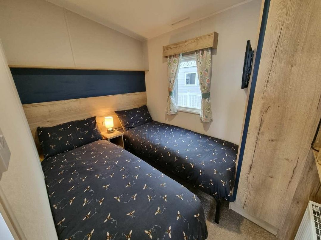 Golden Palm Resort - Holiday Accommodation 19232