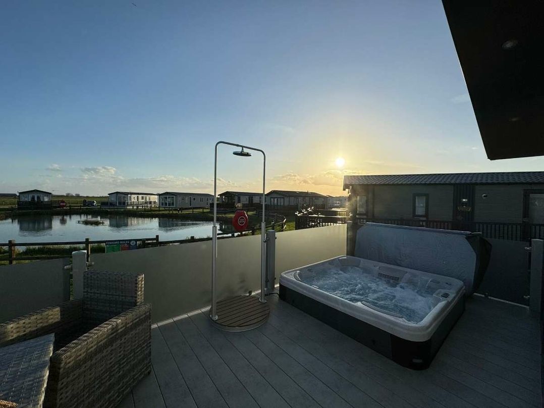 Lilac Blossom Meadow - Holiday Accommodation 19300