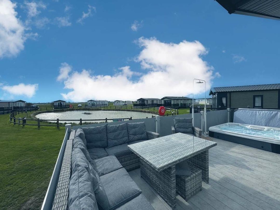 Lilac Blossom Meadow - Holiday Accommodation 19300