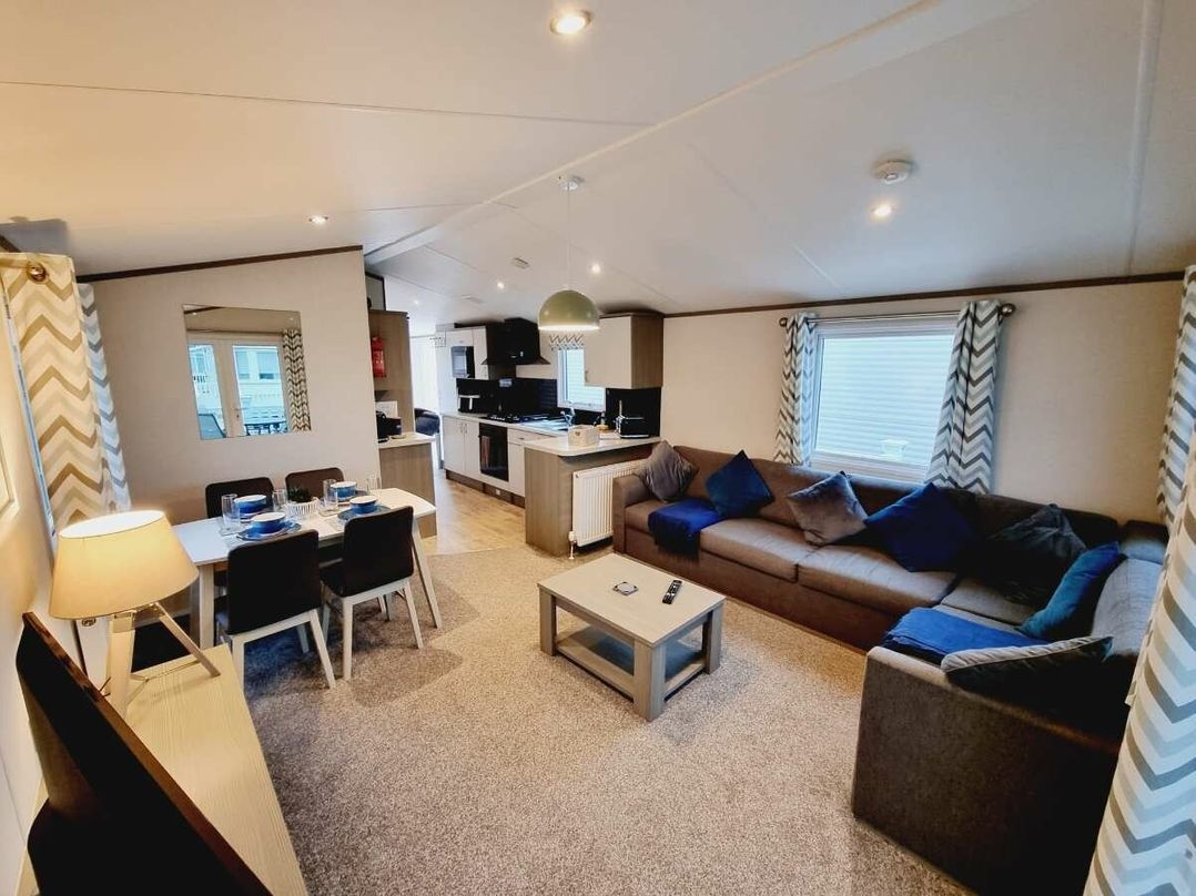 Golden Palm Resort - Holiday Accommodation 19301