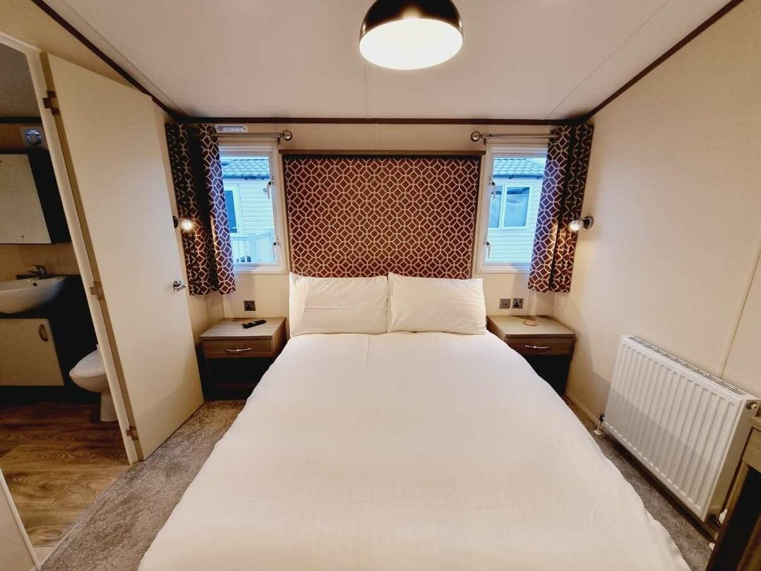 Golden Palm Resort - Holiday Accommodation 19301