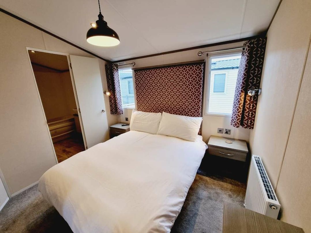 Golden Palm Resort - Holiday Accommodation 19301