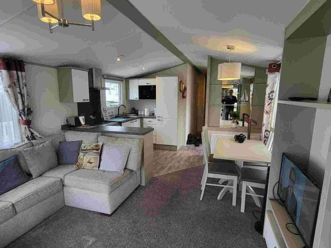 Rockley Park - Holiday Accommodation 19381